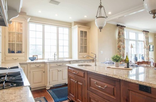 West Chatham House | Elegant Chatham Home, steps to private association on Hardings Beach, Dog Friend