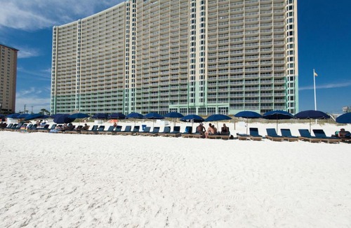 Panama City Beach House | Emerald Beach Resort By BlueSwell