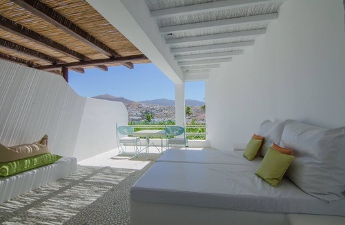 Ios Town Villa | Equisite Ios Suite | Superior Suite with Private Veranda and Breathtaking.
