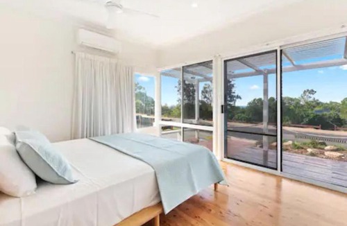 Point Vernon Apartment | Esplanade Ease