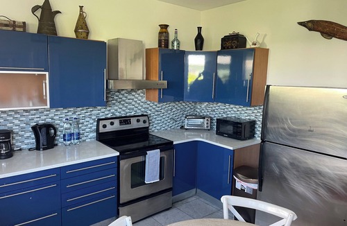Bahamas Terrace House | European designed townhouse with boat dock access and 5 mins walk from beach.