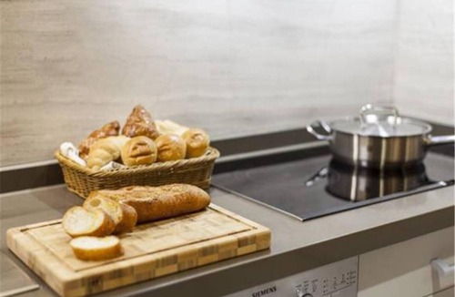South Chaoyang Apartment | Executive 2 Bedroom Apartment at Chaoyang District Beijing