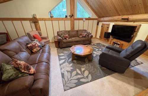 Oregon Water Wonderland House | Fairlight Hollow