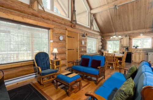Oregon Water Wonderland House | Fairlight Hollow