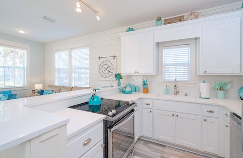 Seacrest Beach Cottage | Florida Fun on 30A steps from Rosemary & Alys Beach Fun Lagoon Pool 4 Free Bikes