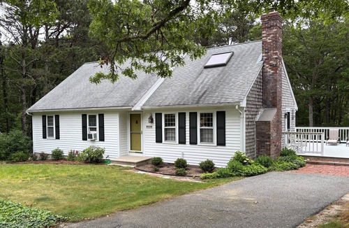 Dennis House | Four bedroom rental home near Dennis golf and beaches