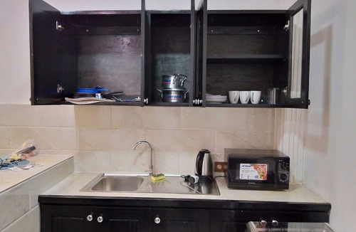 Brazzaville Apartment | Furnished room in Brazzaville
