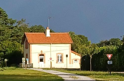 Saint-Guen House | Gîte garde-barrière 2 chambres