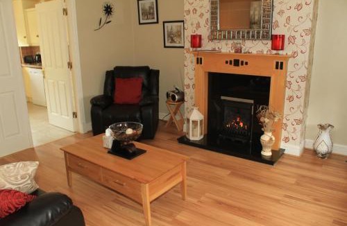 Mohill House | Garden View Self Catering Lough Rynn