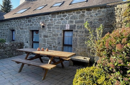 Bieuzy House | Gîte for 1 to 9 people near the Blavet: Hikers, families, workers.