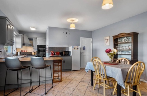 Glassillaun Ski Chalet | Glassillaun Beach House, An ideal group getaway