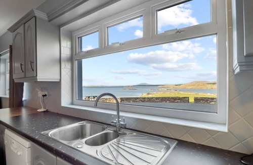 Glassillaun Ski Chalet | Glassillaun Beach House, An ideal group getaway