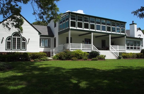 Foster House | Gorgeous Waterfront Estate-Private Pool, Pier, Tennis Court, Firepit