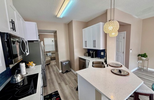 Florida Central Atlantic Coast House | Grand Luxury Lakes 3BR Townhouse near Disney