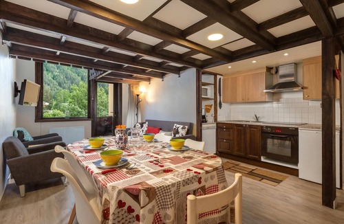 Argentiere Apartment | Grand Roc C114 280m from Slopes, View, Parking & WiFi, Argentière (Chamonix), France