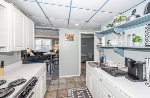 Medford Apartment | Guest Suite W/BOAT RENTAL and Backyard!