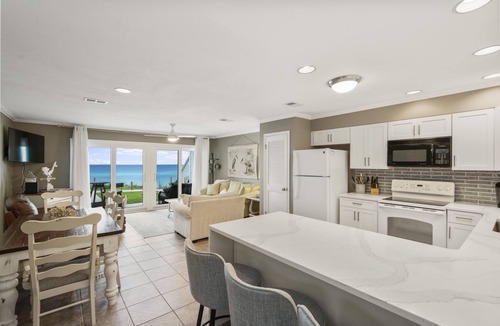Seacrest Condo | Gulf Front, Sleeps 6 - Unbeatable Location!