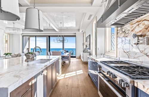 Seacrest House | GULF FRONT STUNNER with PRIVATE BEACH, POOL & SPA! BRAND NEW, Sleeps 28!