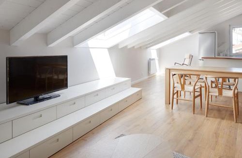 Hondarribia Historic Center Apartment | H SUITE4A by Smiling Rentals