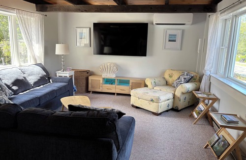 Harwich House | Harwich 4BR & 2BA Fall Getaway—Private Sandy Beach & Bike Path Access