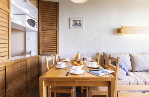 Val-Thorens Apartment | Hauts De Chaviere A13 by Interhome