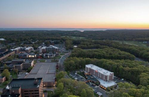 Stony Brook Hotel | Hilton Garden Inn Stony Brook