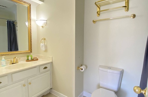 Yorktown House | Historic Yorktown Waterfront Home