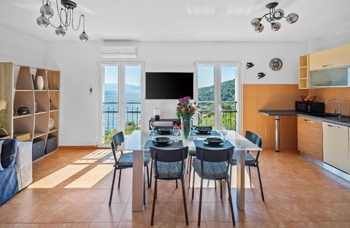 Cove Donja Krusica (Donje selo) House | Holiday house Donje Selo for 1 - 10 persons with 6 bedrooms - Holiday apartment in one or multi-fami