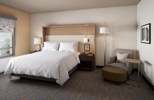 Holtsville Hotel | Holiday Inn - Long Island - ISLIP Arpt East by IHG