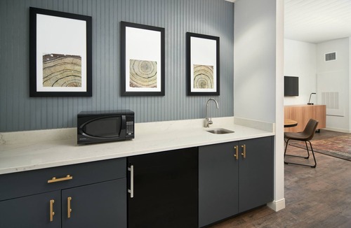 College Town Hotel | Hotel Indigo Tallahassee - Collegetown by IHG