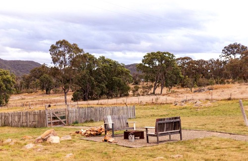 Tenterfield House | House ∙ 3 bedrooms ∙ 6 guests