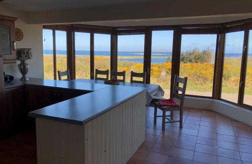 Renvyle House | House with sea views close to Beach with WiFi and large kitchen and dining