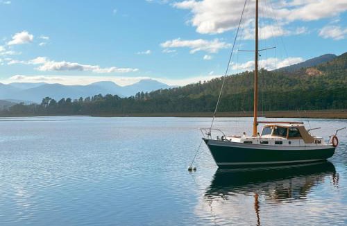 Cradoc House | Huon Heights Hideaway at Cygnet Coast