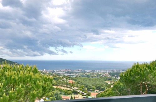 Cabrils Apartment | In Cabrils (Barcelona at 20 km). Apartment with sea view, pool and very quiet