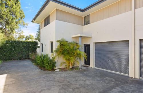 Huskisson House | Inish by Experience Jervis Bay