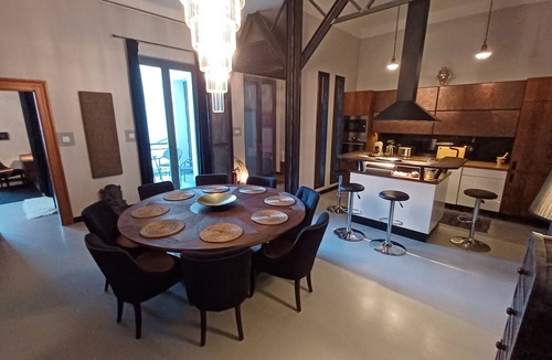 Erzsebetvaros Apartment | K18 Industrial luxury front and rear balcony epicenter of downtown/party area.