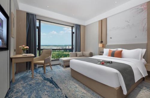 Changsha County Hotel | Kanglai Hotel - Changsha Huanghua Airport Dalucun Metro Station-Airport pick-up and drop-off service is available, there are free special suppers, and the room size is large