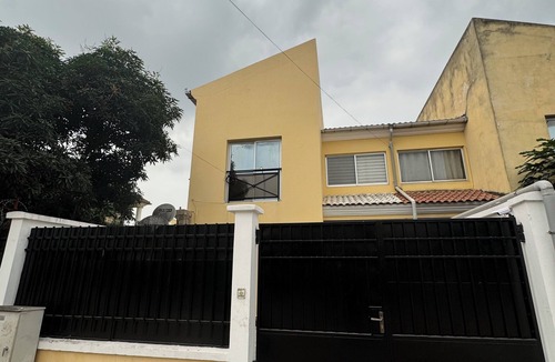 Brazzaville Apartment | L'Écrin de Bacongo/The Bacongo Gem