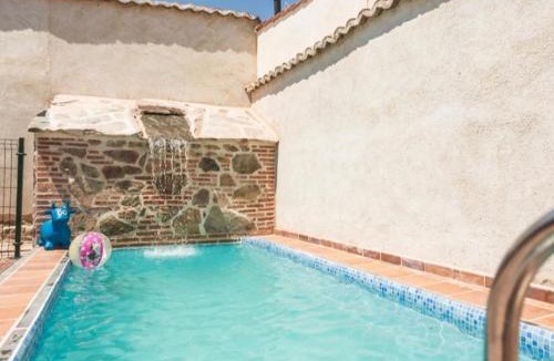 Nava de la Asuncion House | La Casa de los Dos Rubios