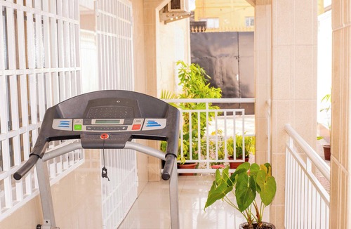 Brazzaville Villa | La casa des Fleurs, a warm and welcoming place, ideal for solo or couples.