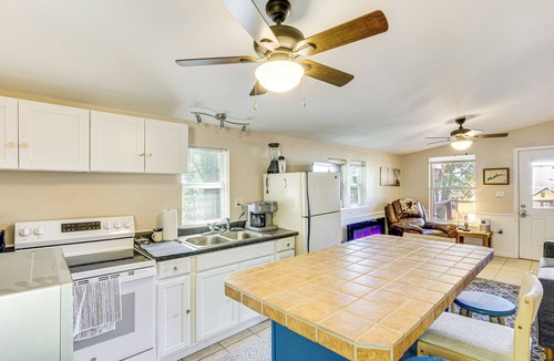 Quincy Cabin | Lake Talquin Cabin: Close to FSU & Quincy!