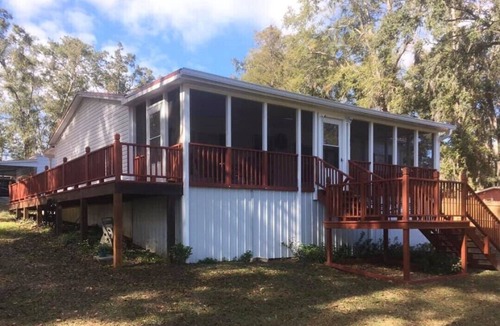 Quincy Cottage | Lake Talquin Waterfront Vacation Rental