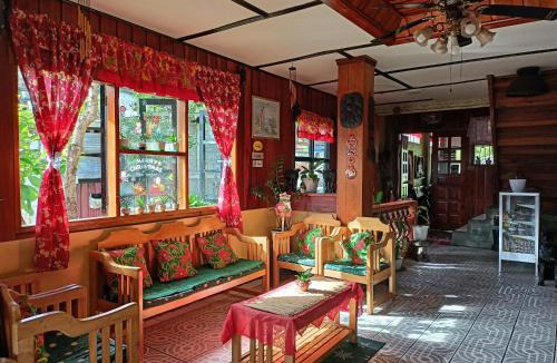 Banaue Cabin | Las vegas lodge and restaurant