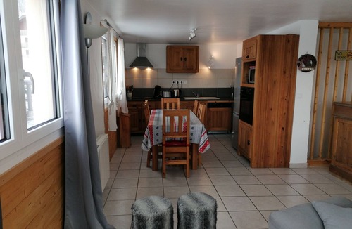 Bernex Apartment | "Le Croq'neige" cosy T3 in the heart of the resort, 50 metres from the chairlift