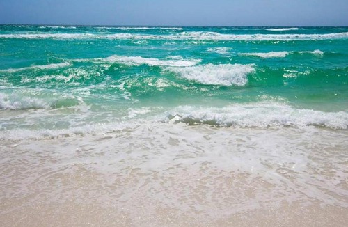 Riviera Beach House | Le Grand Dr by Blue Swell