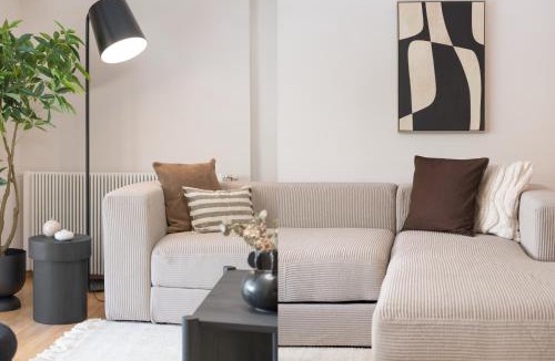 Marousi Apartment | Light-Filled 3BR Flat in Marousi by UPSTREET