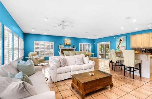 Seacrest House | Little Narnia - Colorful Beach House Private Pool