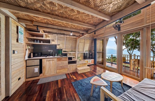 El Nido Resort | Loft Villa with Balcony and Seaviews