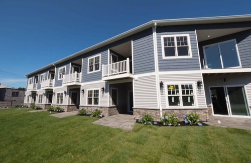 Gloucester Apartment | Long Beach Suites: Steps To Beach, Newly Built
