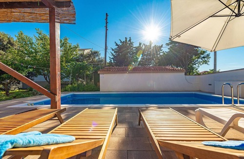 Vrsi House | Lovely home in Vrsi with WiFi